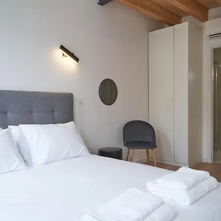 Guest house Brito Capelo 183