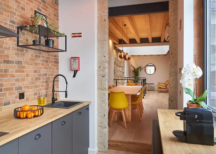 Brito Capelo 183 Guest house *