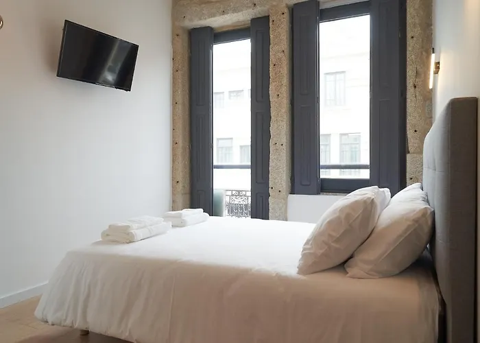 Brito Capelo 183 Guest house