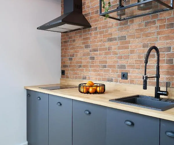 Brito Capelo 183 Guest house