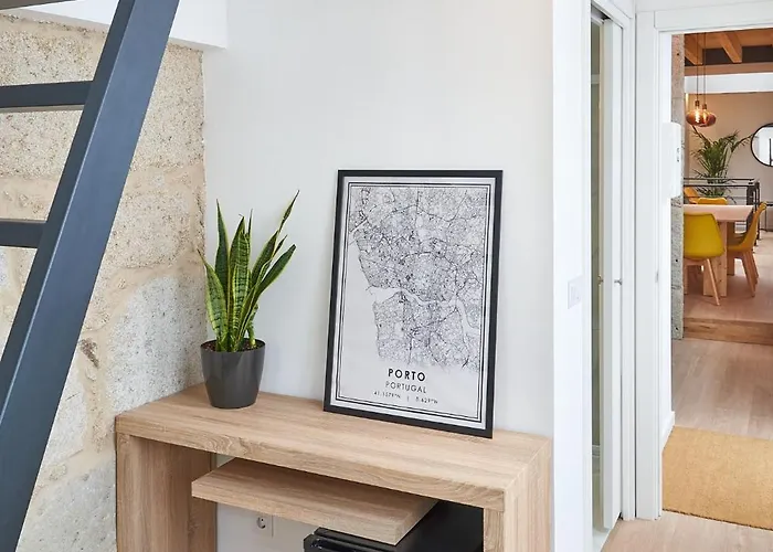 Brito Capelo 183 Guest house *